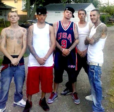 Thugs .